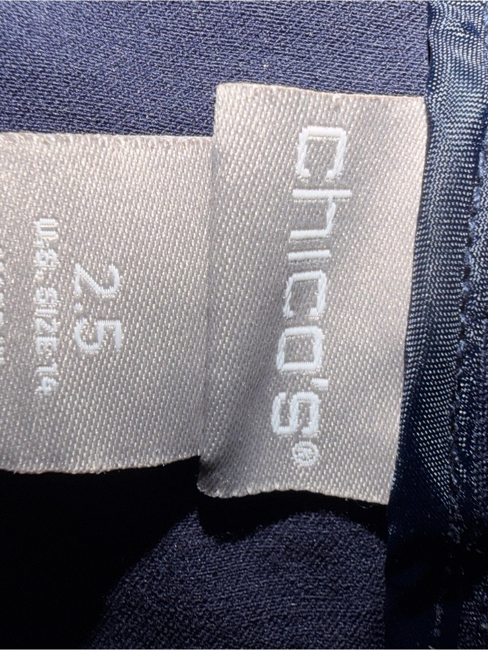Chico's Navy Tailored Bermuda Shorts XLarge (Chico’s size 2.5) - Picture 2 of 3